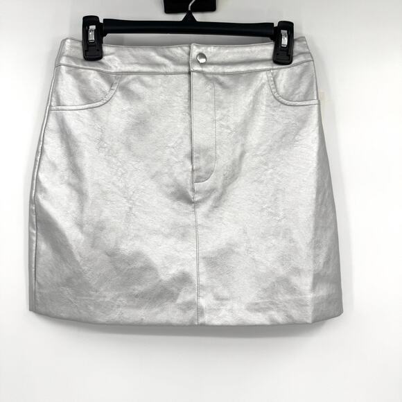 Wayf Dresses & Skirts - WAYF Women's Mini Skirt Small Faux Leather Lined Metallic Silver Mid Rise NWOT